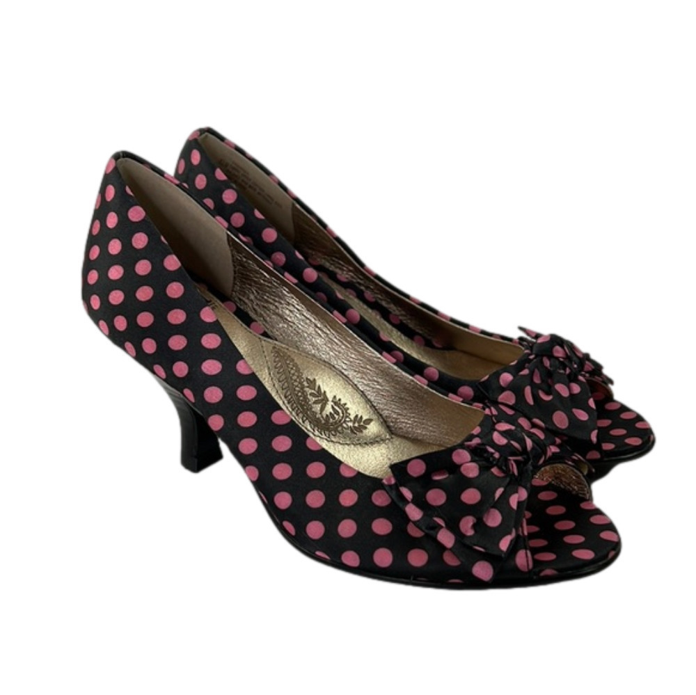 Söfft Black with  Pink Polka Dot Retro Heels